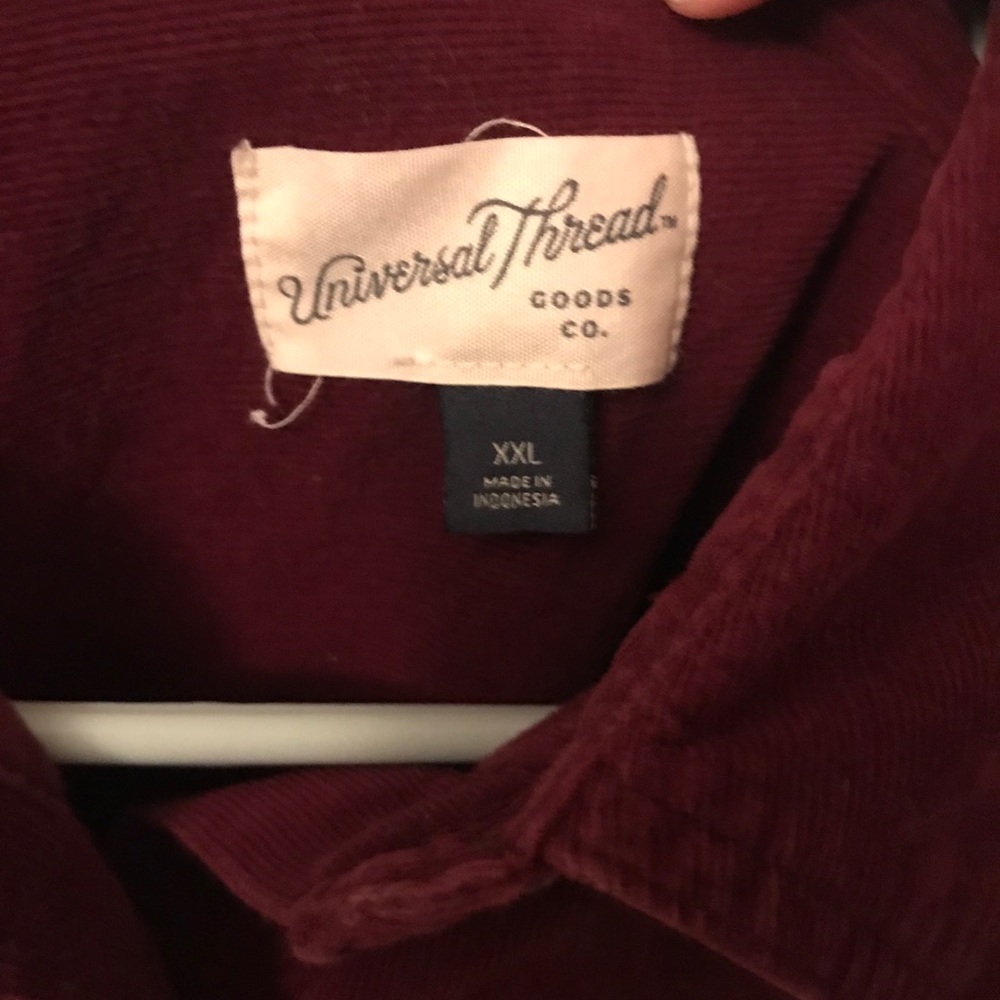 Universal Thread maroon button up top - Picture 4 of 6